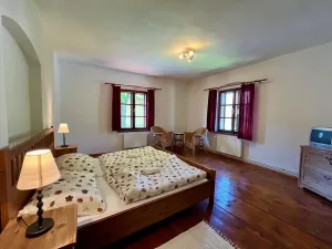 Prodej ubytování, Zlatá Koruna, 500 m2