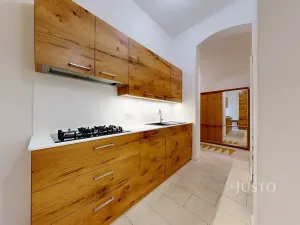 Prodej bytu 3+1, České Budějovice, Karla IV., 109 m2