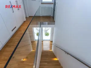 Pronájem vily, Praha - Lysolaje, 150 m2