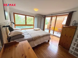 Pronájem bytu 2+kk, Praha - Smíchov, Hořejší nábřeží, 44 m2