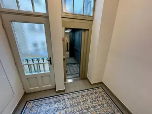 Prodej bytu 2+kk, Praha - Vinohrady, Laubova, 48 m2