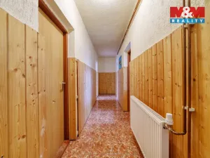 Prodej bytu 2+1, Planá - Svahy, 67 m2