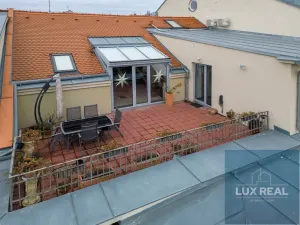 Prodej atypického bytu, Mikulov, Komenského, 164 m2