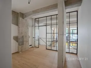 Prodej atypického bytu, Praha - Vysočany, Kolbenova, 176 m2