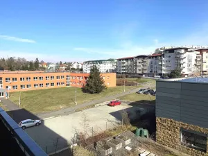 Pronájem bytu 2+kk, Praha, Za černým mostem, 50 m2