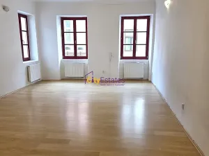 Pronájem kanceláře, České Budějovice, Dr. Stejskala, 59 m2