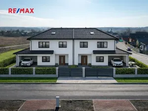 Prodej pozemku pro bydlení, Kly, 821 m2