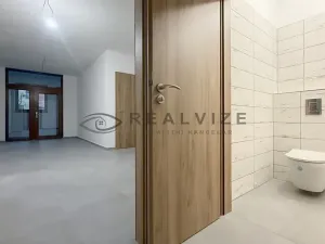 Pronájem kanceláře, Trhové Sviny, Nové město, 32 m2