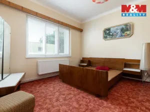 Prodej rodinného domu, Kravaře, Náměstí, 180 m2