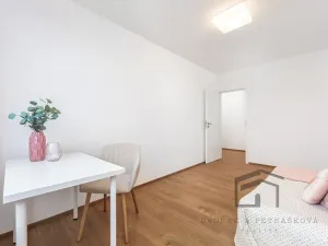 Pronájem bytu 4+kk, Praha - Modřany, Levského, 73 m2