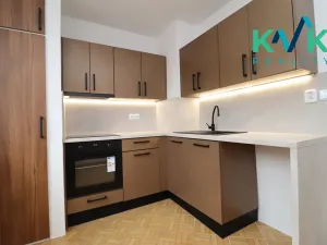 Pronájem bytu 1+1, Sokolov, Nádražní, 41 m2