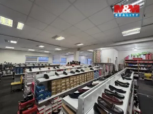 Pronájem obchodního prostoru, Praha - Prosek, Prosecká, 547 m2
