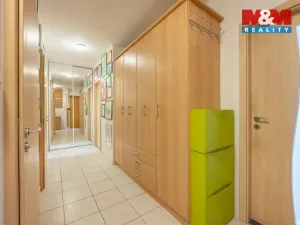 Prodej bytu 3+1, Praha - Prosek, Kytlická, 79 m2