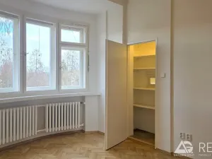 Pronájem bytu 1+kk, Praha - Bubeneč, Terronská, 25 m2