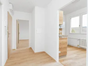 Prodej bytu 2+1, Jince, 51 m2