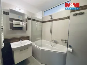Pronájem bytu 2+1, Český Těšín, Tovární, 50 m2
