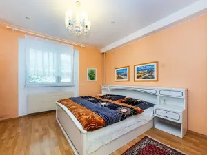 Prodej rodinného domu, Měchenice, M. J. Hurta, 230 m2