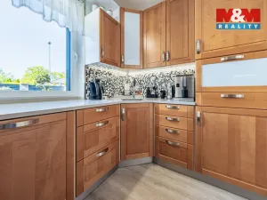 Prodej rodinného domu, Chomutov, Jarní, 190 m2