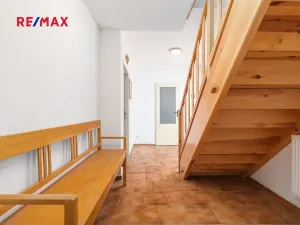 Prodej rodinného domu, Oselce, 168 m2