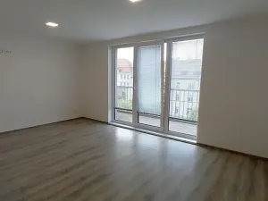 Pronájem bytu 1+kk, Brno, Husitská, 40 m2