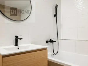 Prodej bytu 2+kk, České Budějovice, Čakovská, 77 m2