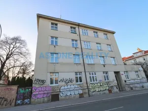 Pronájem bytu 1+kk, Praha - Nusle, Na Jezerce, 39 m2