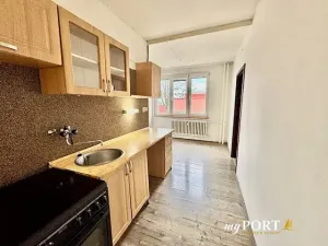 Prodej bytu 2+1, Karlovy Vary, Krušnohorská, 63 m2