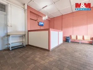 Pronájem obchodního prostoru, Praha - Horní Počernice, Tlustého, 223 m2