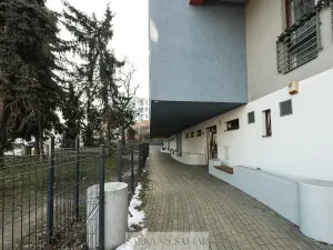 Pronájem bytu 1+kk, Praha - Košíře, Pod Klamovkou, 39 m2