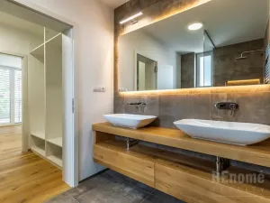 Pronájem rodinného domu, Jesenice, Průběžná, 200 m2