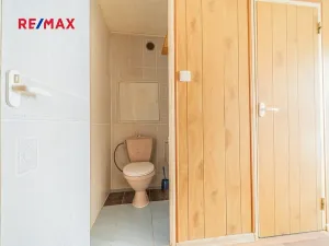 Prodej bytu 2+kk, Odolena Voda, Dolní náměstí, 43 m2