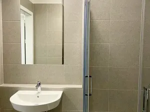 Pronájem bytu 1+kk, Praha - Dolní Měcholupy, Honzíkova, 25 m2