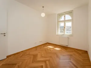 Pronájem bytu 2+kk, Praha - Žižkov, Seifertova, 41 m2
