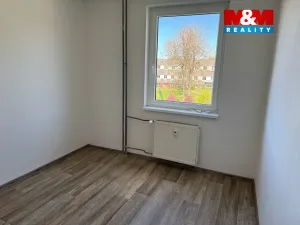 Prodej bytu 3+1, Rovná, 72 m2