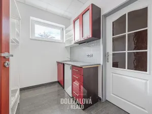 Pronájem kanceláře, Jihlava, Hybrálecká, 64 m2