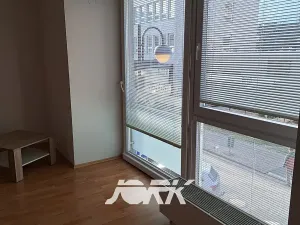 Pronájem bytu 1+kk, Pardubice, Pernerova, 35 m2