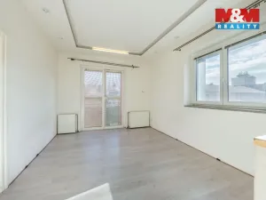 Prodej bytu 2+1, Slaný, Brožovského, 47 m2