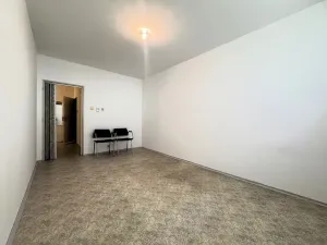 Pronájem bytu 2+kk, Pardubice, Na Labišti, 60 m2