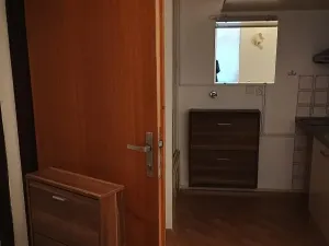 Pronájem bytu 1+kk, Praha - Střešovice, Na bateriích, 25 m2