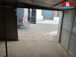 Pronájem garáže, Praha, Závišova, 50 m2