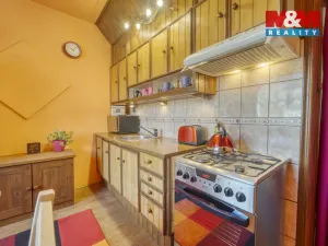 Prodej bytu 3+1, Žlutice, Pod Strání, 75 m2