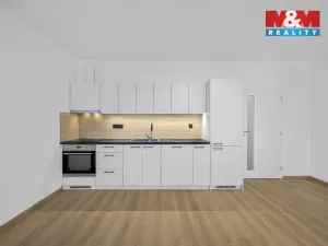 Prodej bytu 1+kk, Hradec Králové - Nový Hradec Králové, Antonína Petrofa, 32 m2