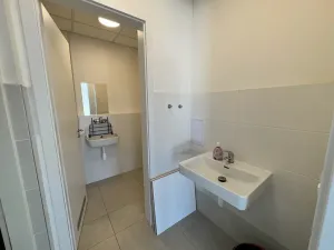 Pronájem obchodního prostoru, Praha - Hlubočepy, Wassermannova, 84 m2