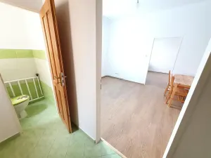 Pronájem bytu 2+kk, Praha, U kněžské louky, 45 m2