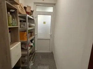 Prodej obchodního prostoru, Karlovy Vary, Sokolovská, 143 m2