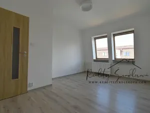 Prodej bytu 2+1, Hranice, Obránců míru, 60 m2