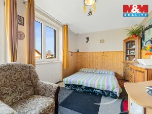 Prodej bytu 4+1, Bezno, Zahradní, 74 m2