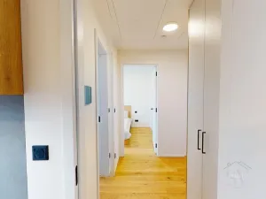 Pronájem bytu 2+kk, Praha - Troja, Pod Hrachovkou, 47 m2