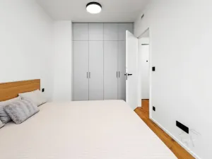 Pronájem bytu 2+kk, Praha - Troja, Pod Hrachovkou, 47 m2