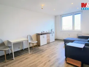 Pronájem bytu 2+kk, Kladno, Vašíčkova, 40 m2